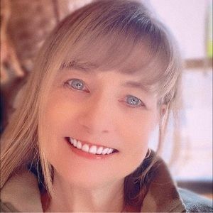 Meet your Posher, Kyla